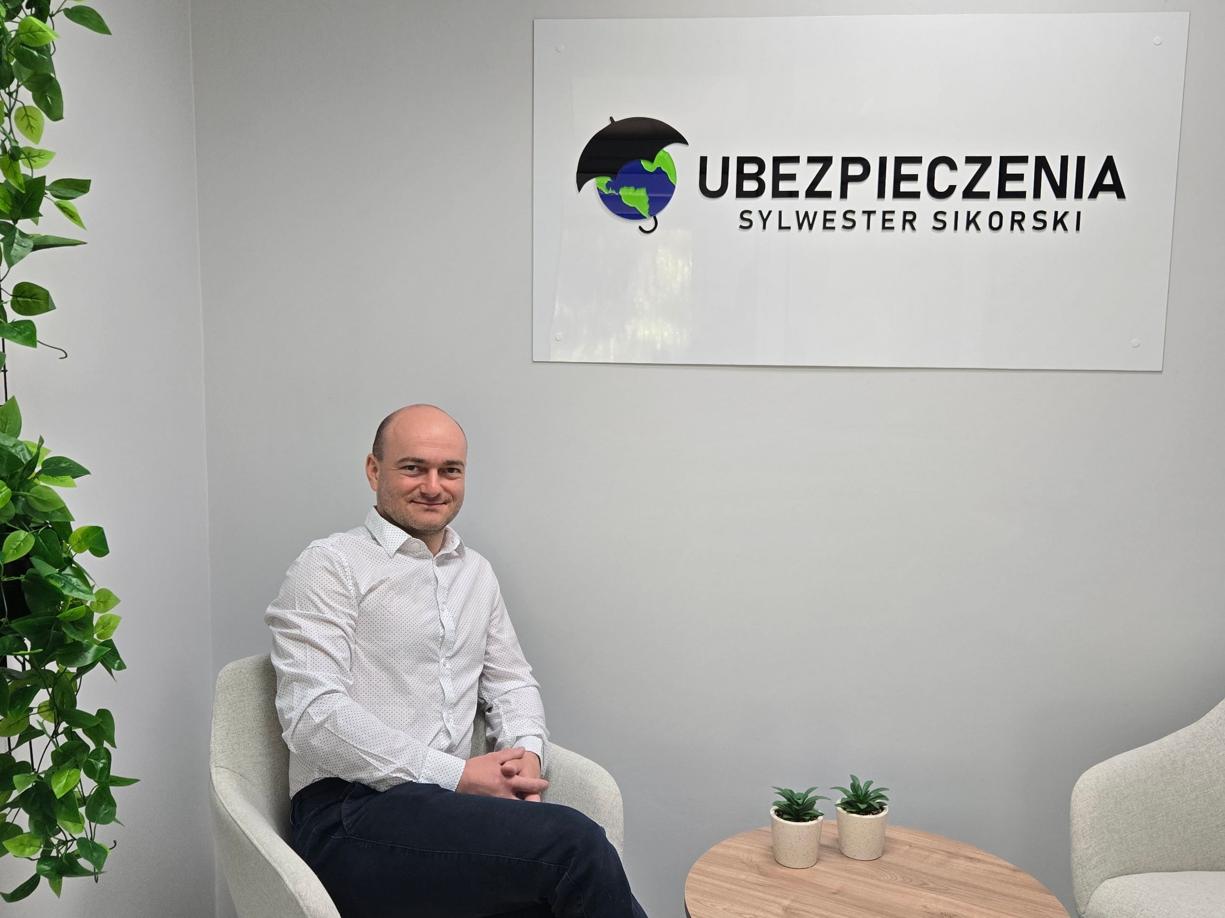 Fotografia Sylwestra Sikorskiego - Placówki Partnerskie Generali.