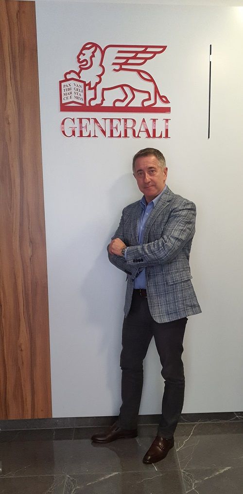 Generali - Dariusz Hołówko